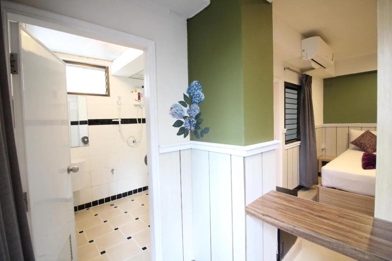 Kaya Place Банкок Екстериор снимка